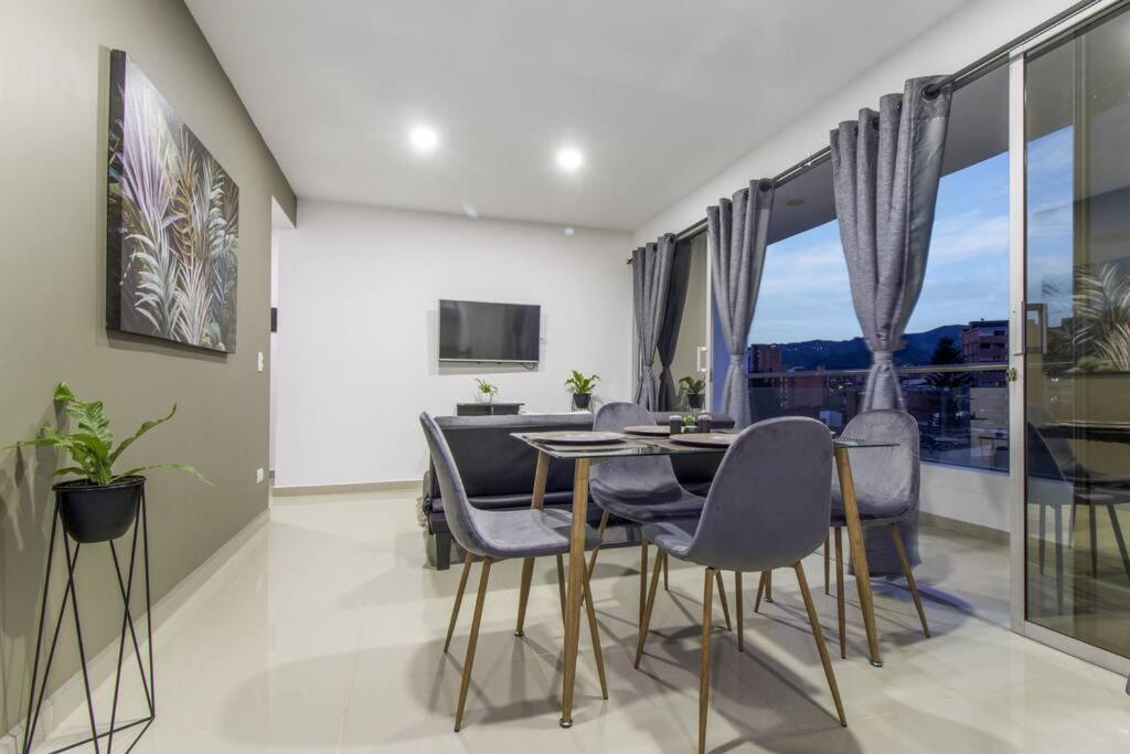 Amplio Apartamento En Calasanz - Estadio Μεντεγίν Εξωτερικό φωτογραφία