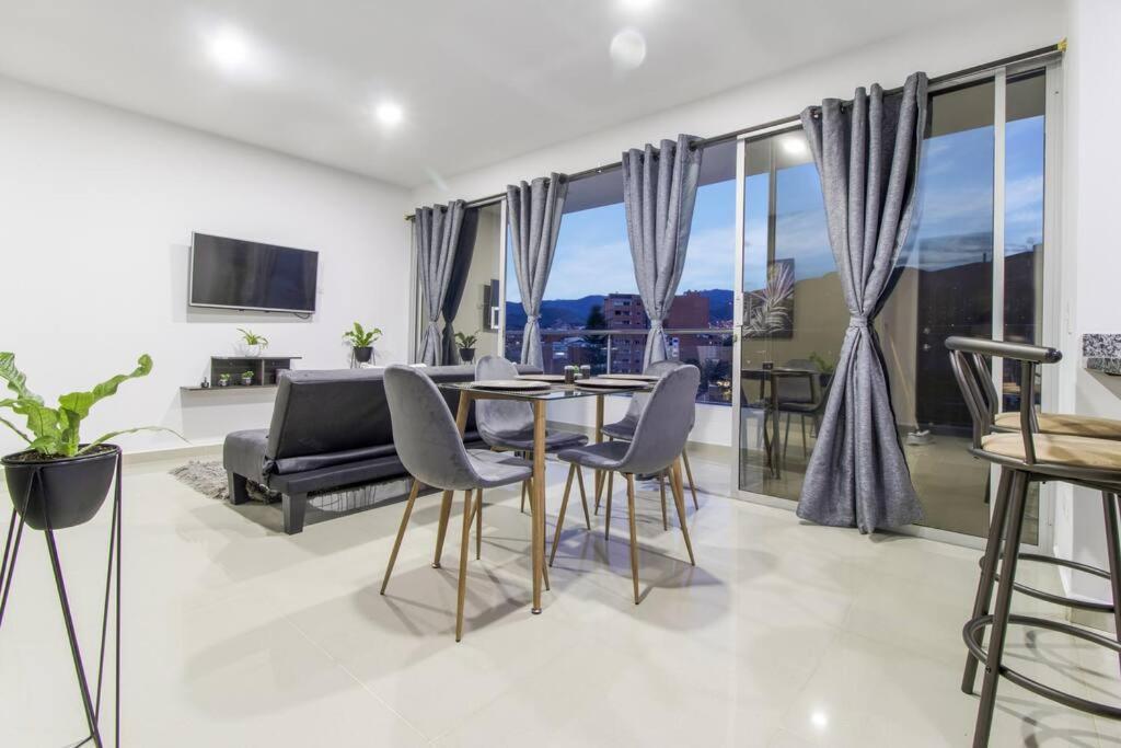 Amplio Apartamento En Calasanz - Estadio Μεντεγίν Εξωτερικό φωτογραφία