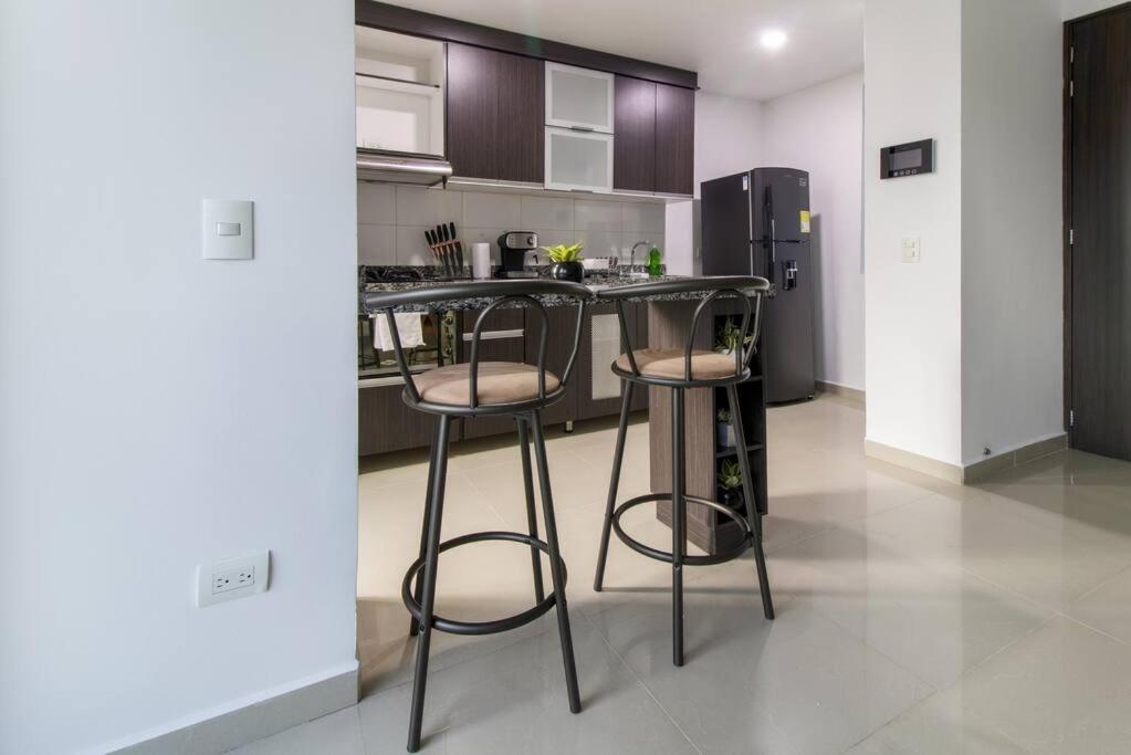 Amplio Apartamento En Calasanz - Estadio Μεντεγίν Εξωτερικό φωτογραφία
